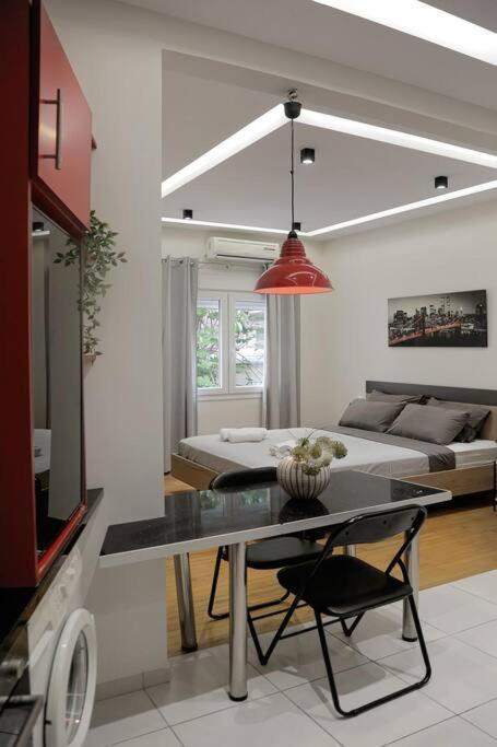 Apartment At Eksarhia Center 아테네 외부 사진
