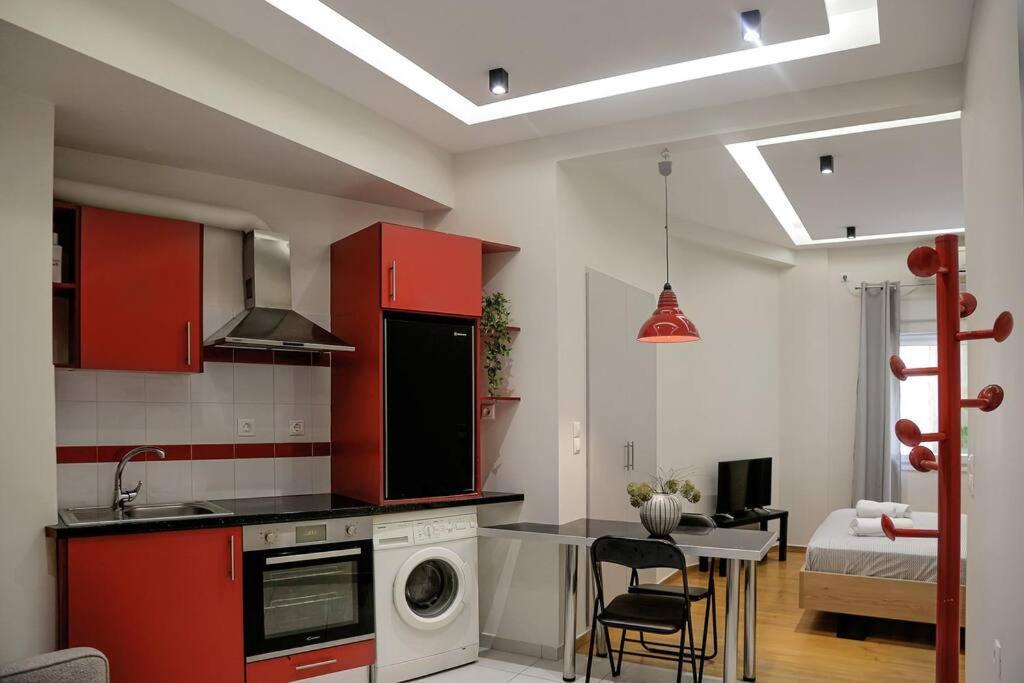 Apartment At Eksarhia Center 아테네 외부 사진