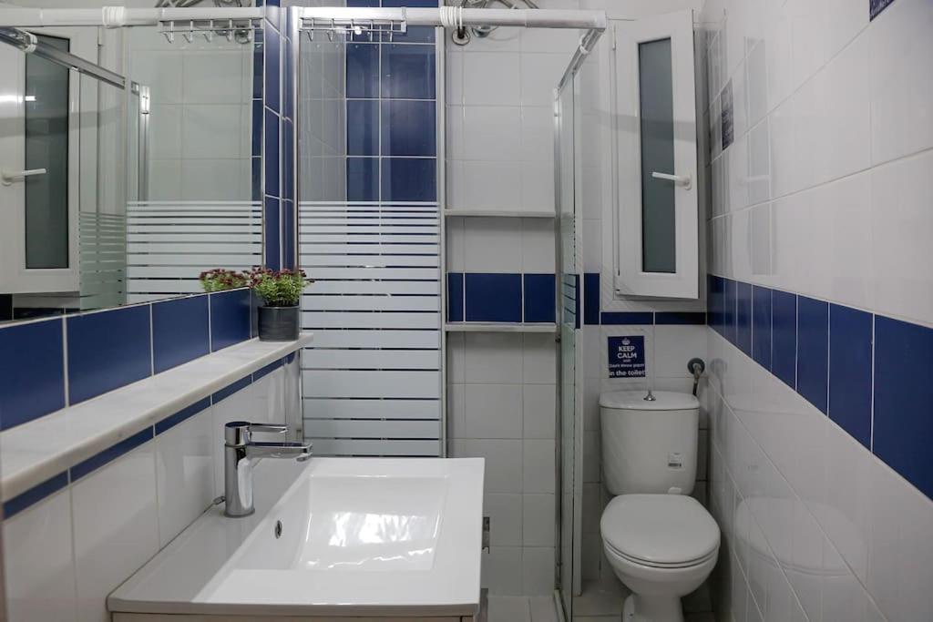Apartment At Eksarhia Center 아테네 외부 사진