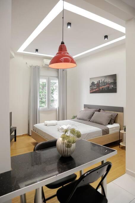 Apartment At Eksarhia Center 아테네 외부 사진